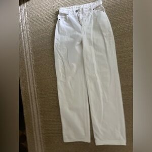 Pull and bear white jeans size 2